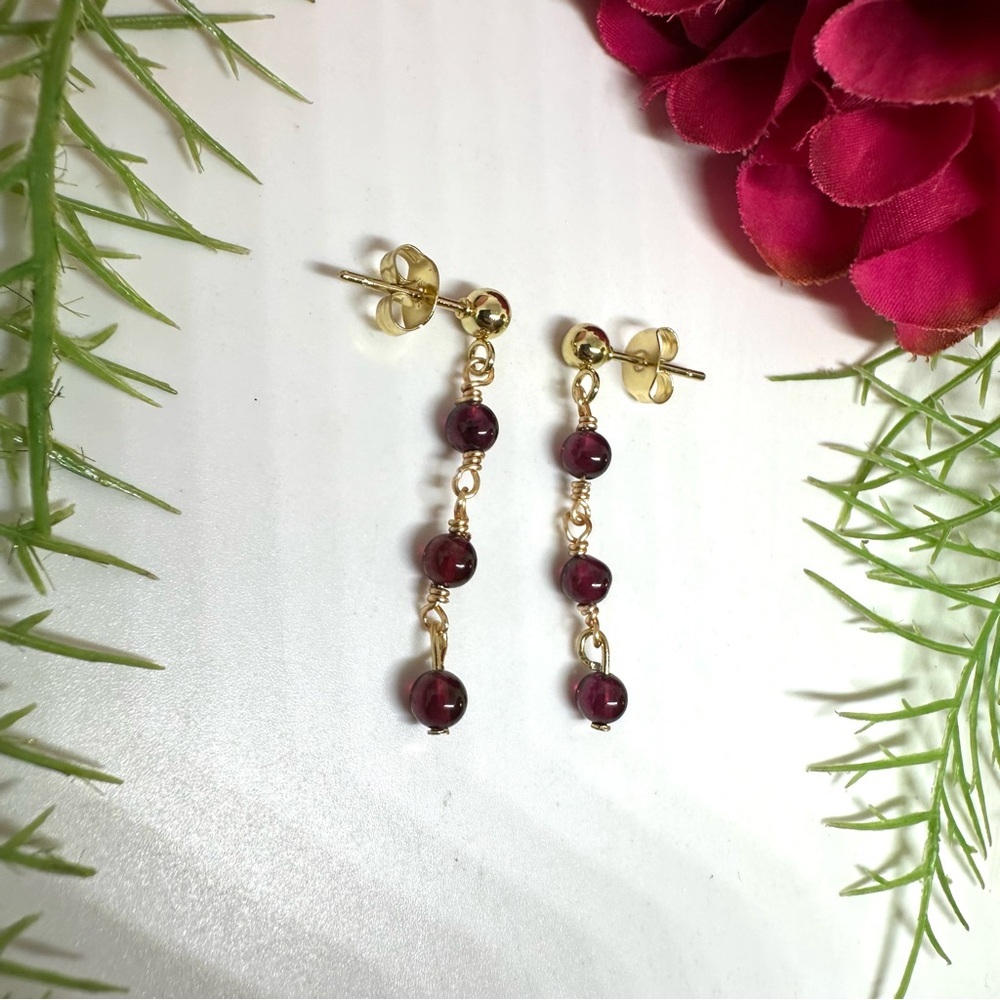 NEW⚜️Garnet Beaded Dangly Earrings - Picture 2 of 6